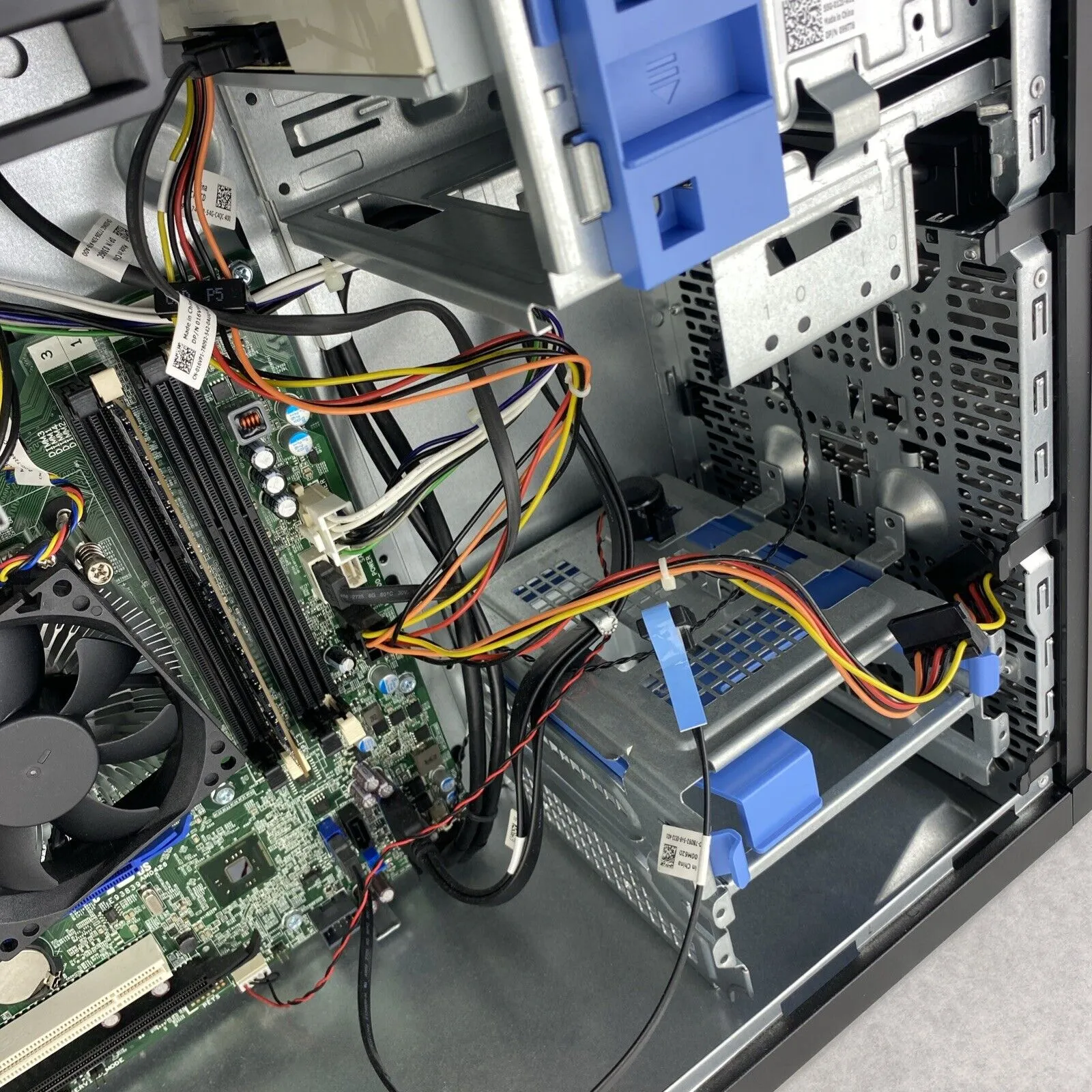 Dell Optiplex 7020 MT Intel Core i3-4160 3.60GHz 4GB RAM No HDD No COA