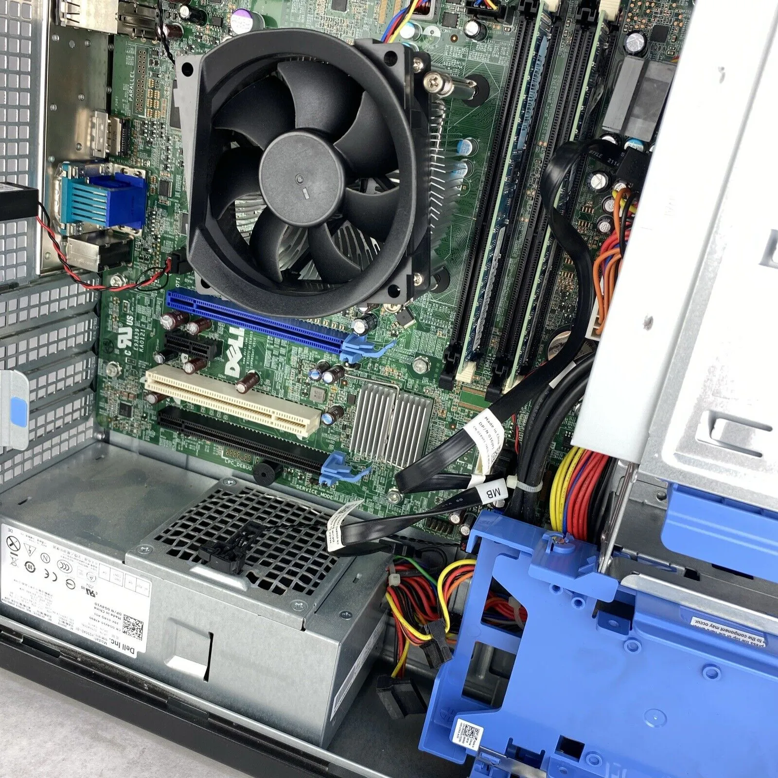 Dell Optiplex 990 DT Intel Quad Core i7-2600 3.40GHz 4GB RAM DVDRW No HDD No OS