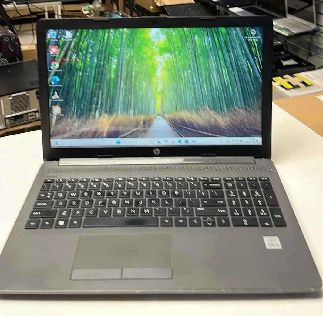 Laptop HP 250 G7 i5-1035G1 16Go SSD 256Go NVMe HDMI garantie 1 an   tx