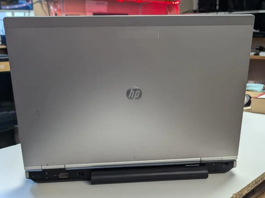 Laptop HP EliteBook 8570p Batterie Neuve i5-3210M 2,5Ghz 8Go SSD 240Go garantie 6 mois   tx