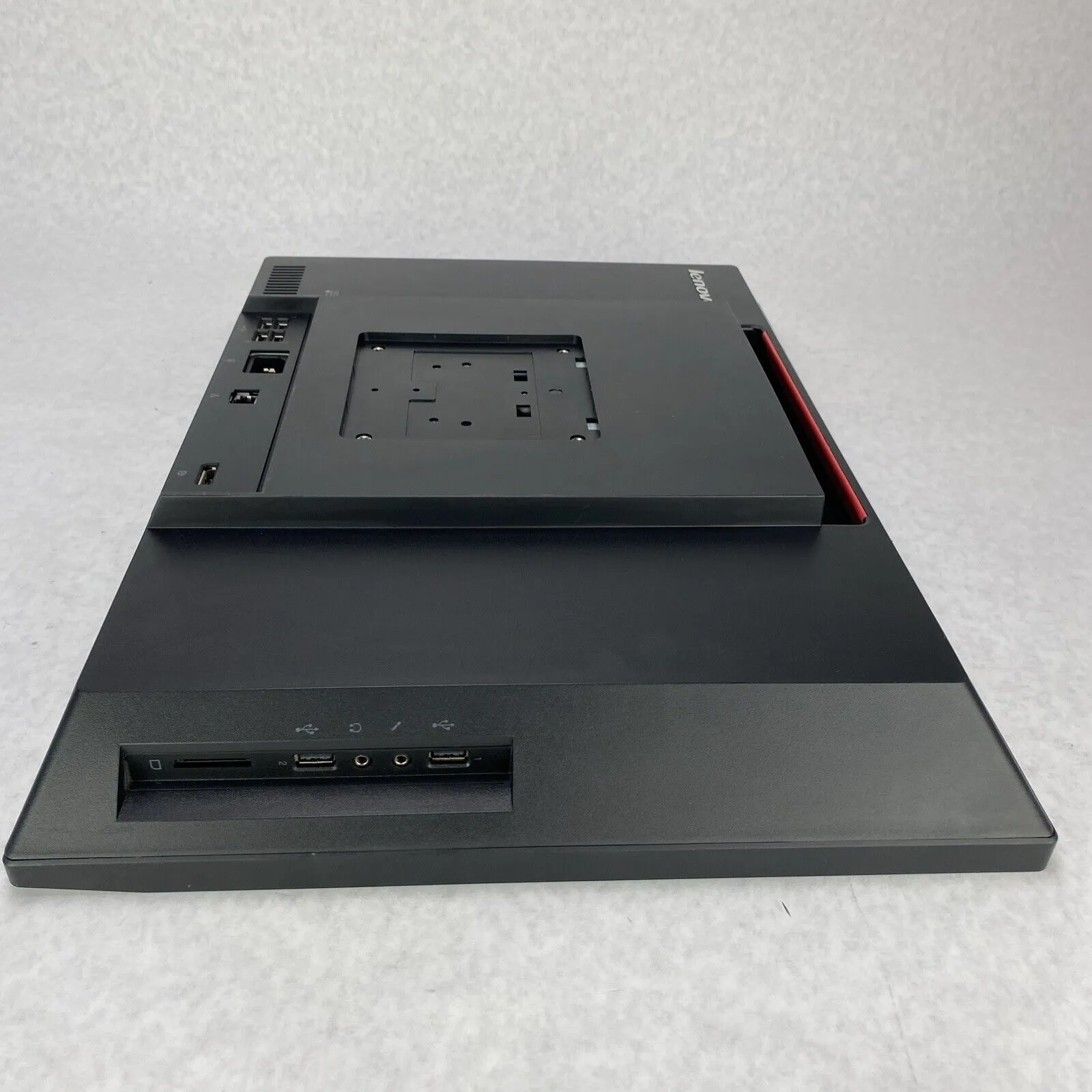 Lenovo ThinkCentre M72z 20" AIO Pentium G2020 2.90GHz 4GB RAM No Stand No HDD OS
