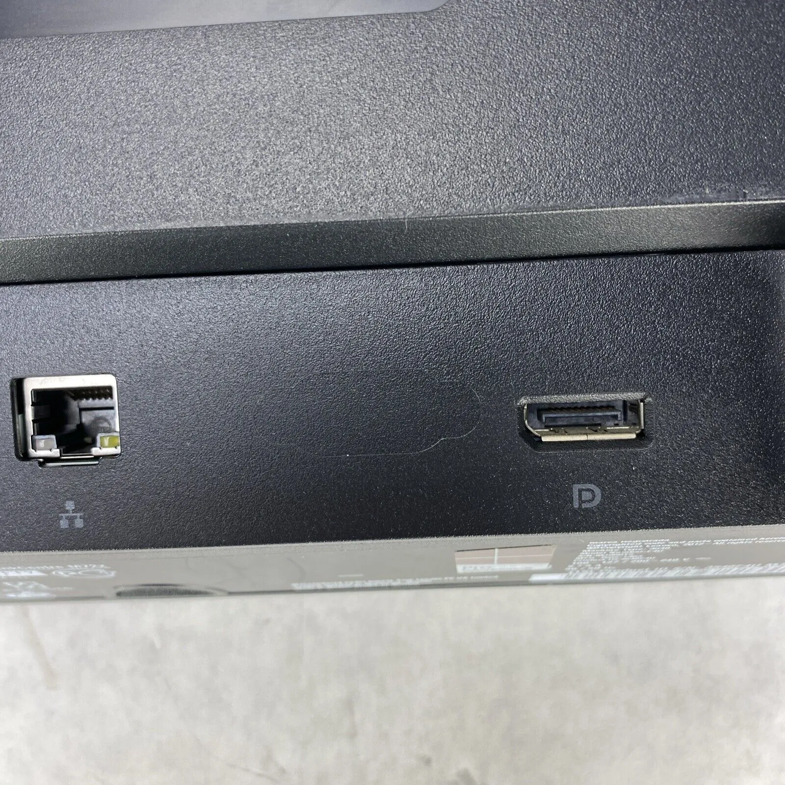 Lenovo ThinkCentre M72z 20" AIO Pentium G2020 2.90GHz 4GB RAM No Stand No HDD OS