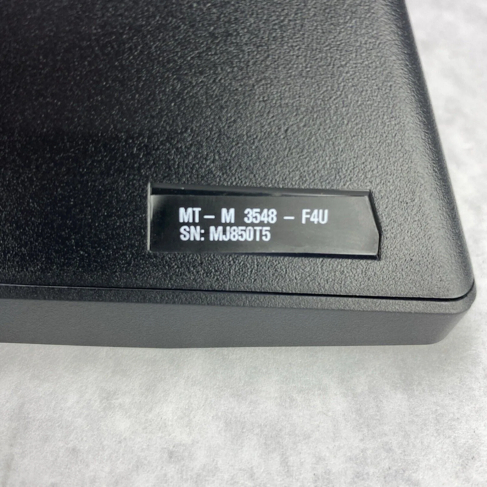 Lenovo ThinkCentre M72z 20" AIO Pentium G2020 2.90GHz 4GB RAM No Stand No HDD OS