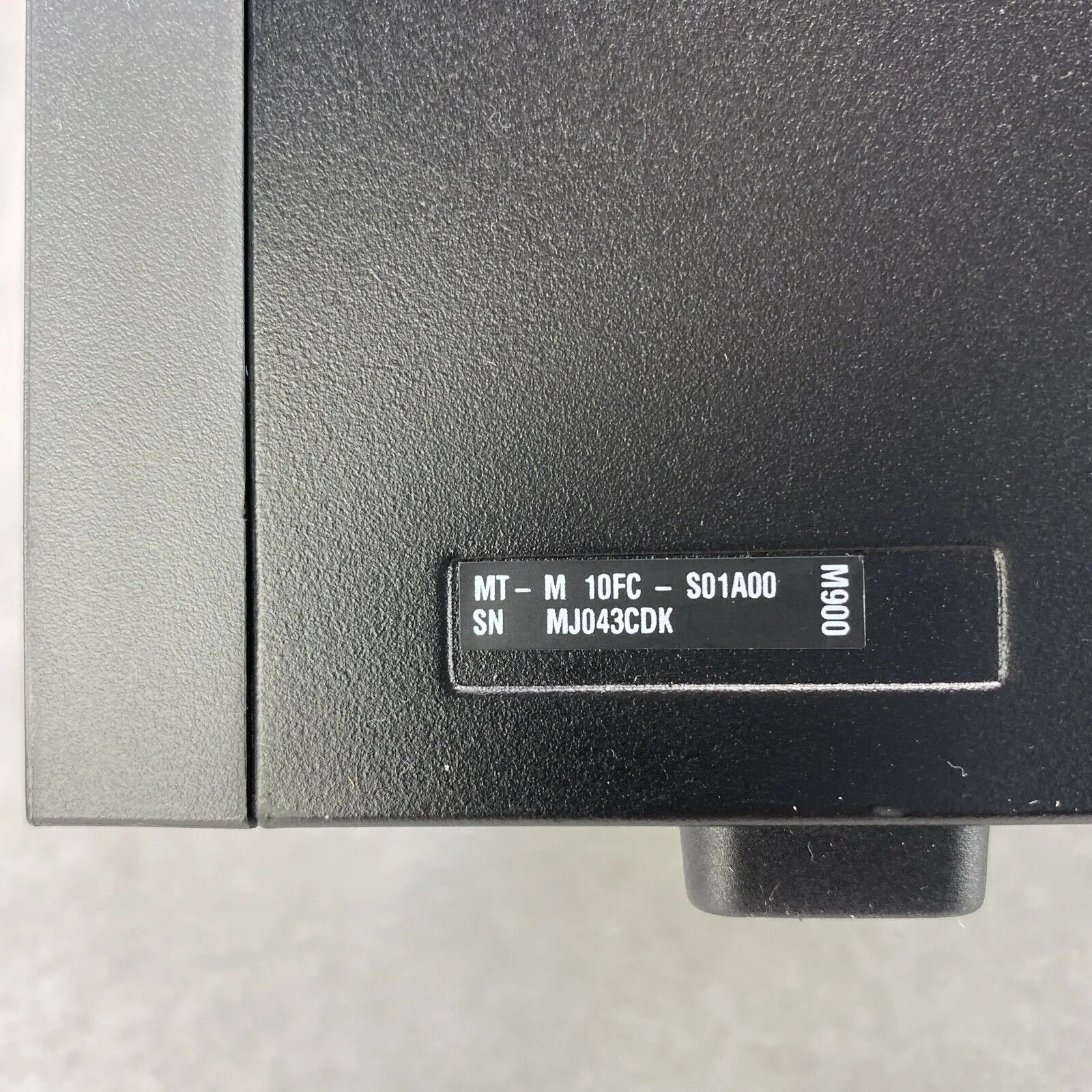 Lenovo ThinkCentre M900 Tower Quad Core i5-6500 3.20GHz 8GB RAM No HDD No OS