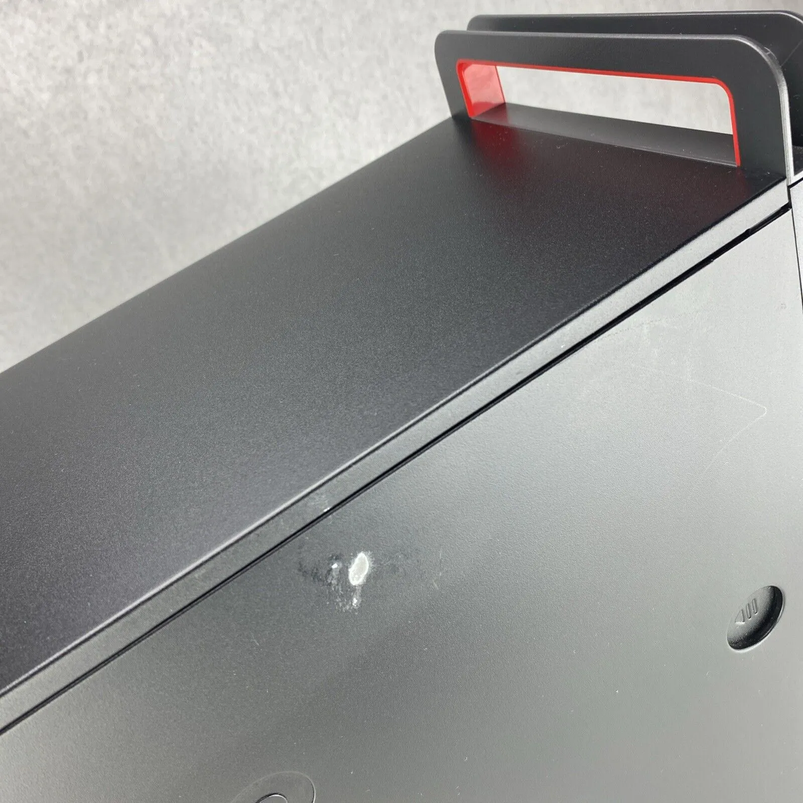 Lenovo ThinkCentre M900 Tower Quad Core i5-6500 3.20GHz 8GB RAM No HDD No OS