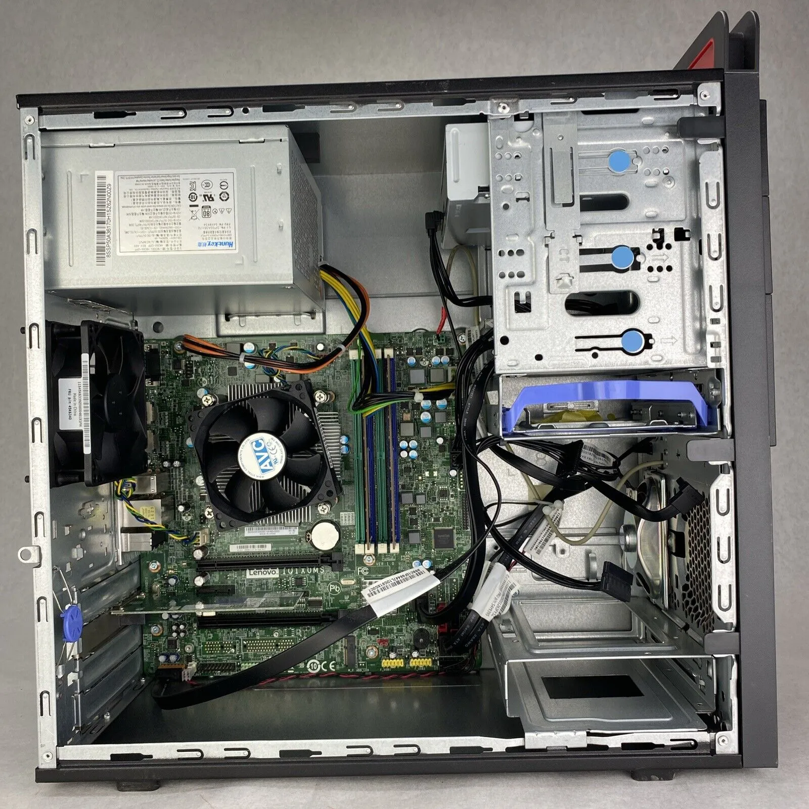 Lenovo ThinkCentre M900 Tower Quad Core i5-6500 3.20GHz 8GB RAM No HDD No OS