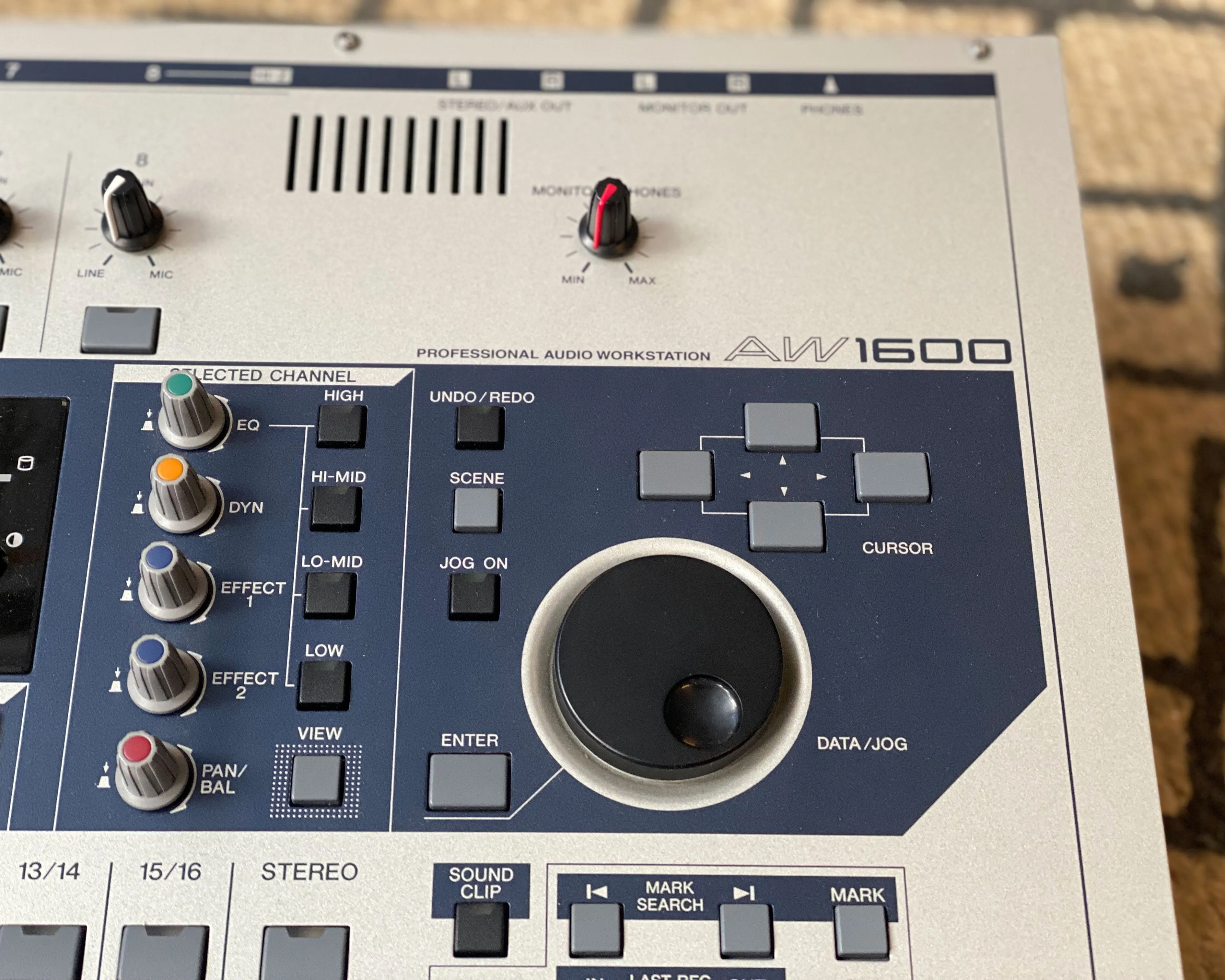 YAMAHA AW1600 Digital Recorder